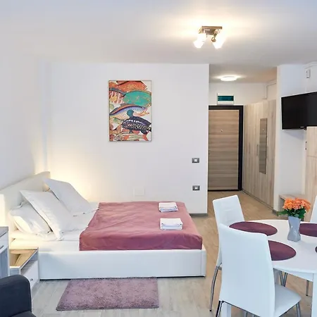 Fantastic Beach Studio Alezzi Apartament *